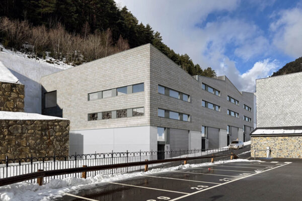 Imagen de Raubert park naus